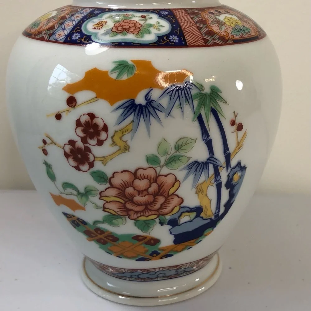 Handcrafted Porcelain Imari Ware 5.5